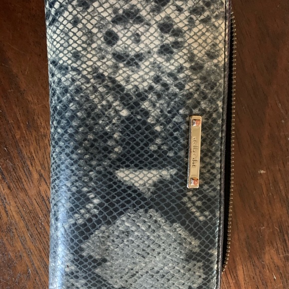 Stella & Dot Handbags - Stella and Dot wallet